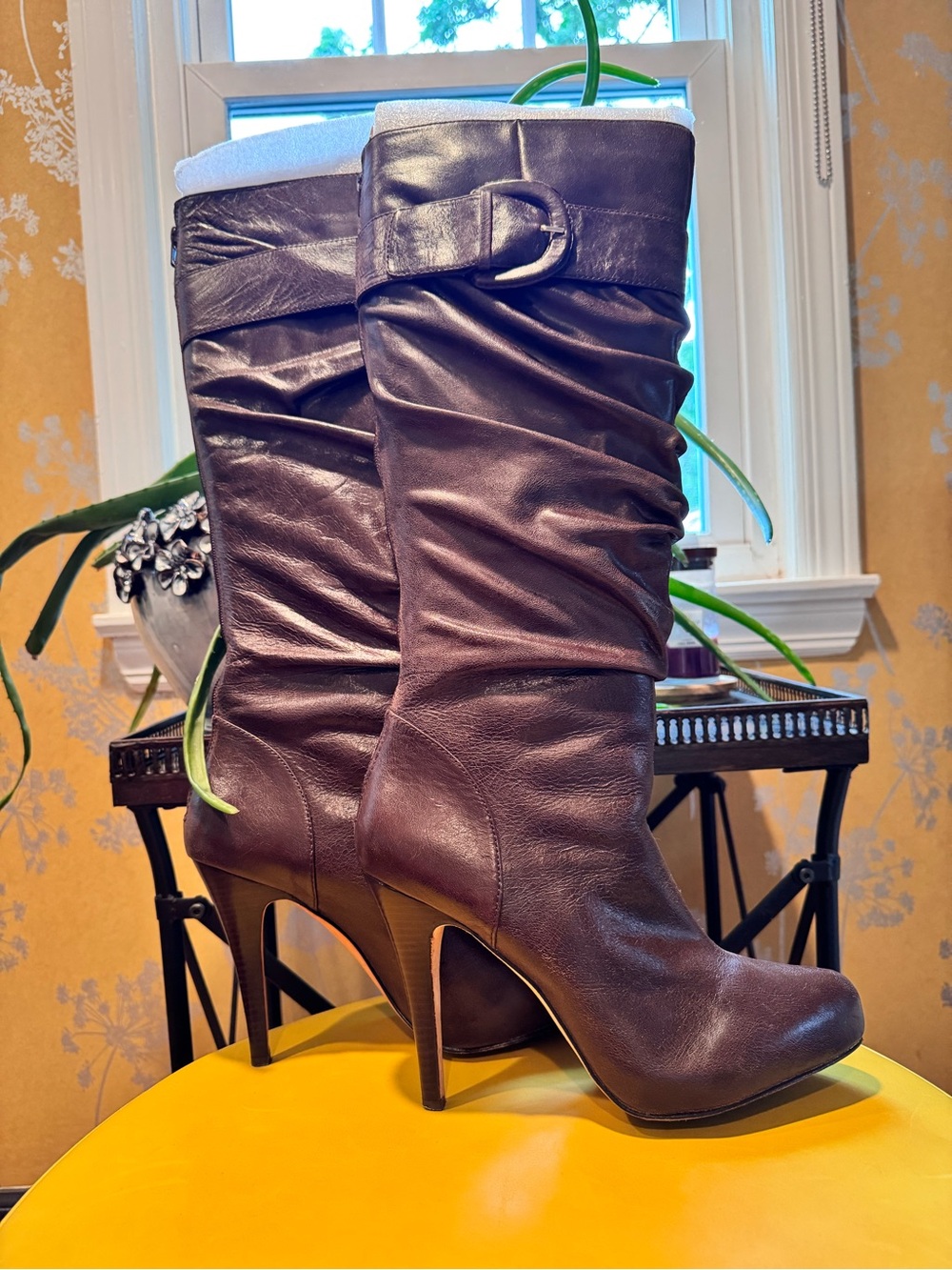 Façade Women's Brown Leather Knee-High, High-Heel Boots